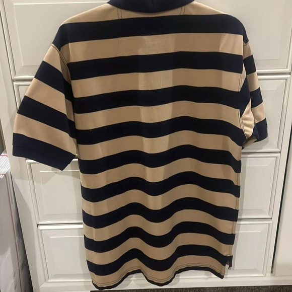 Men’s St. John’s Bay 3 button Polo. Size medium. - Picture 3 of 4